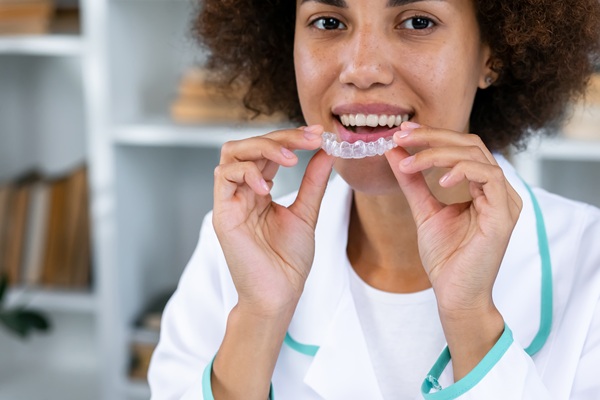 Ways That Clear Aligners Differ From Traditional Aligners